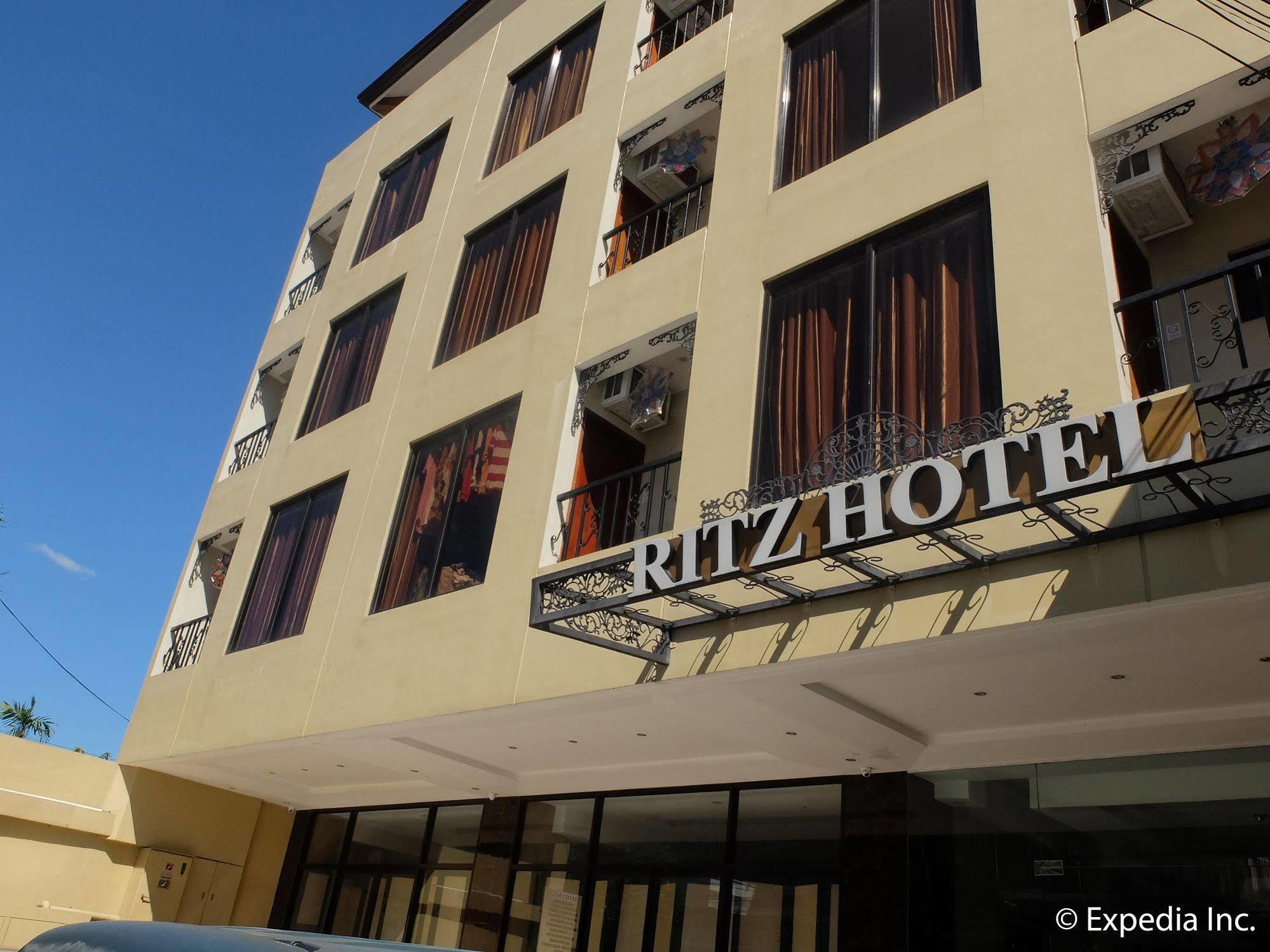 Ritz Hotel Angeles Exterior photo