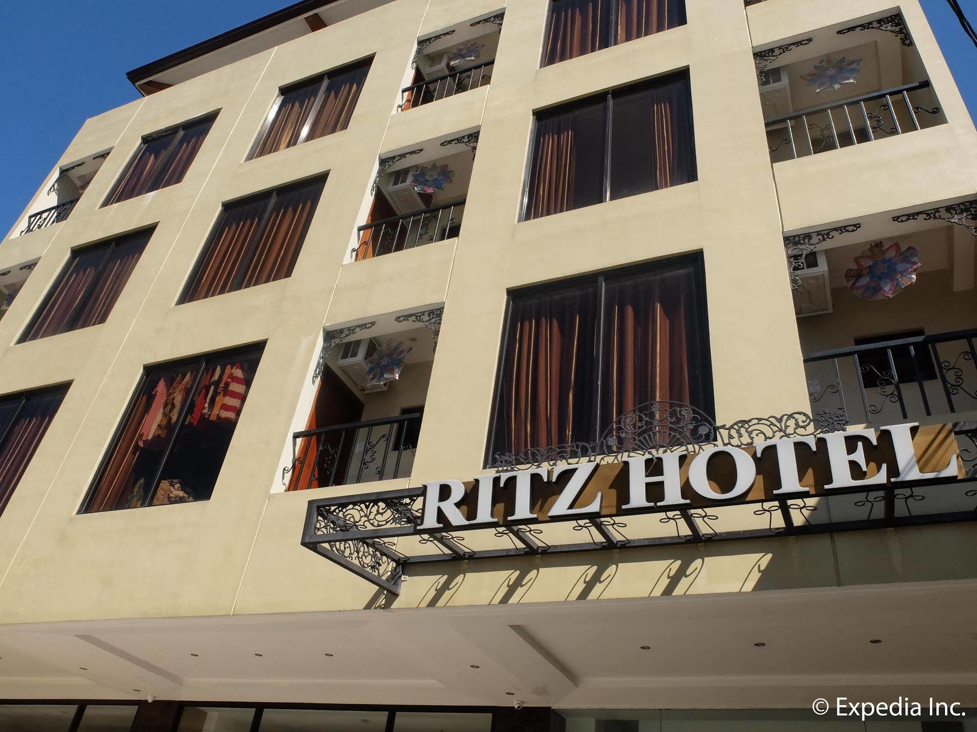 Ritz Hotel Angeles Exterior photo